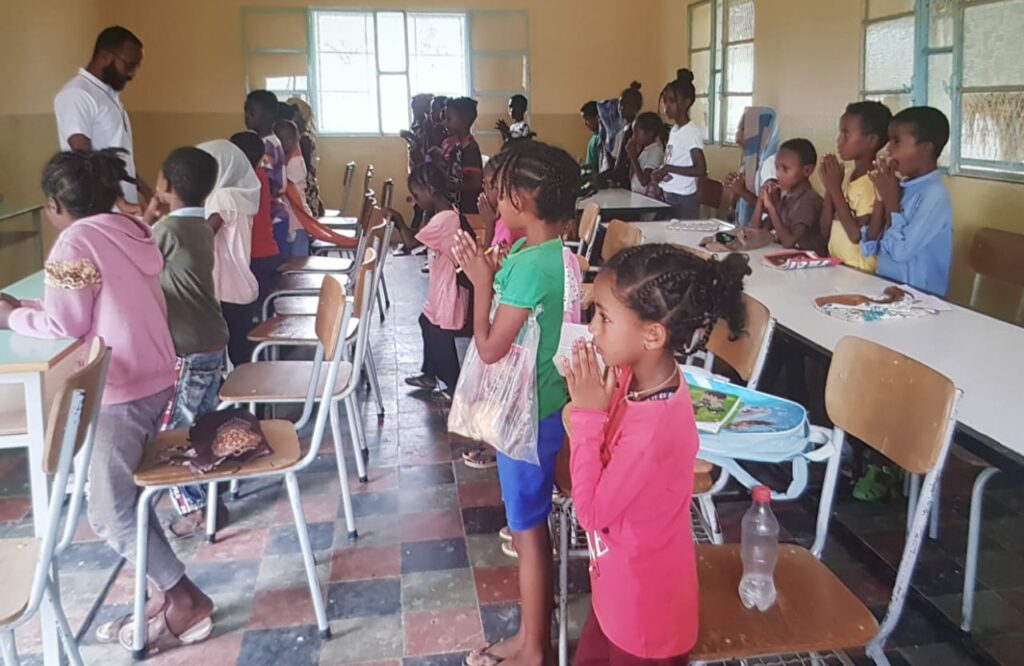 Eritrea Barentu doposcuola studenti